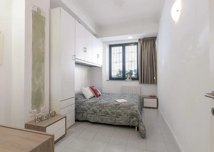 Italian Experience-la Rondine Apartment