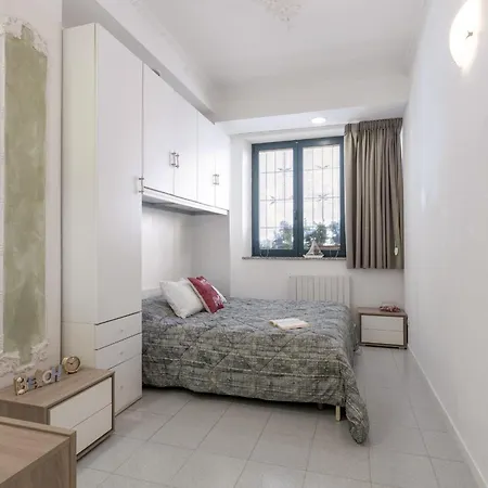 Italian Experience-la Rondine Apartament