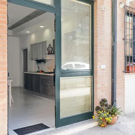 Italian Experience-la Rondine * 雷卡纳蒂港
